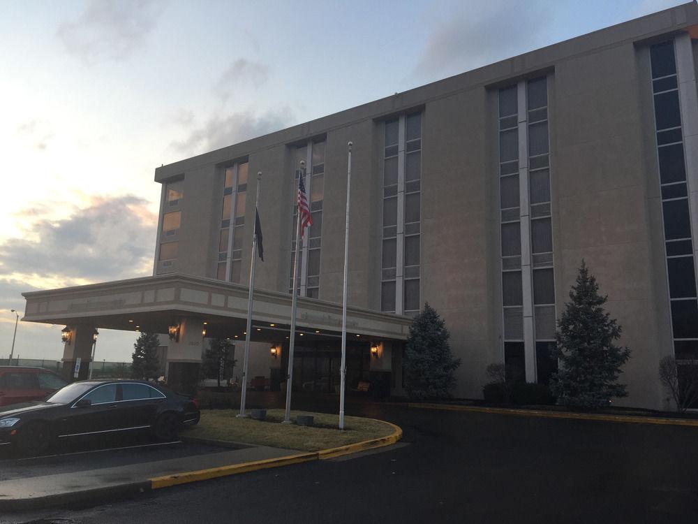 Clarion Hotel Indianapolis Exterior photo