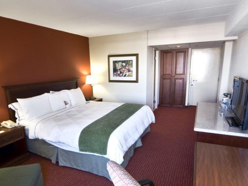 Clarion Hotel Indianapolis Exterior photo
